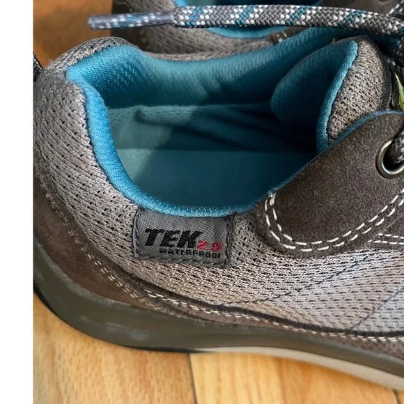 L.L. Bean Women size 7 Tek 2.5 Waterproof Hiking Shoes Sneakers - Picture 4 of 8